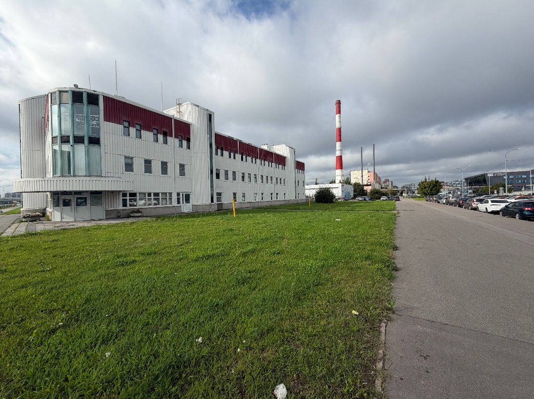 фасад дома, здание по адресу г Санкт-Петербург, ул Мебельная, д 5